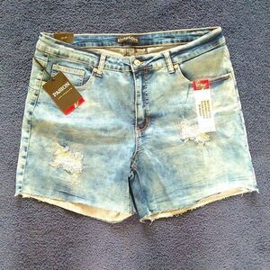Pasion Plus Size Distressed Stretchy Denim Shorts.